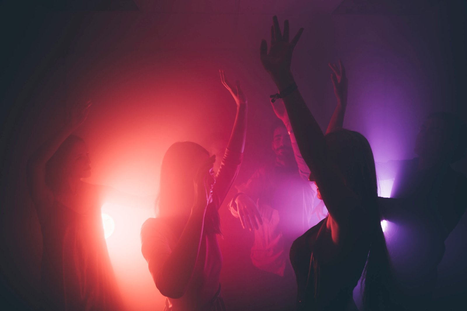 dancing-people-club dancing-people-club